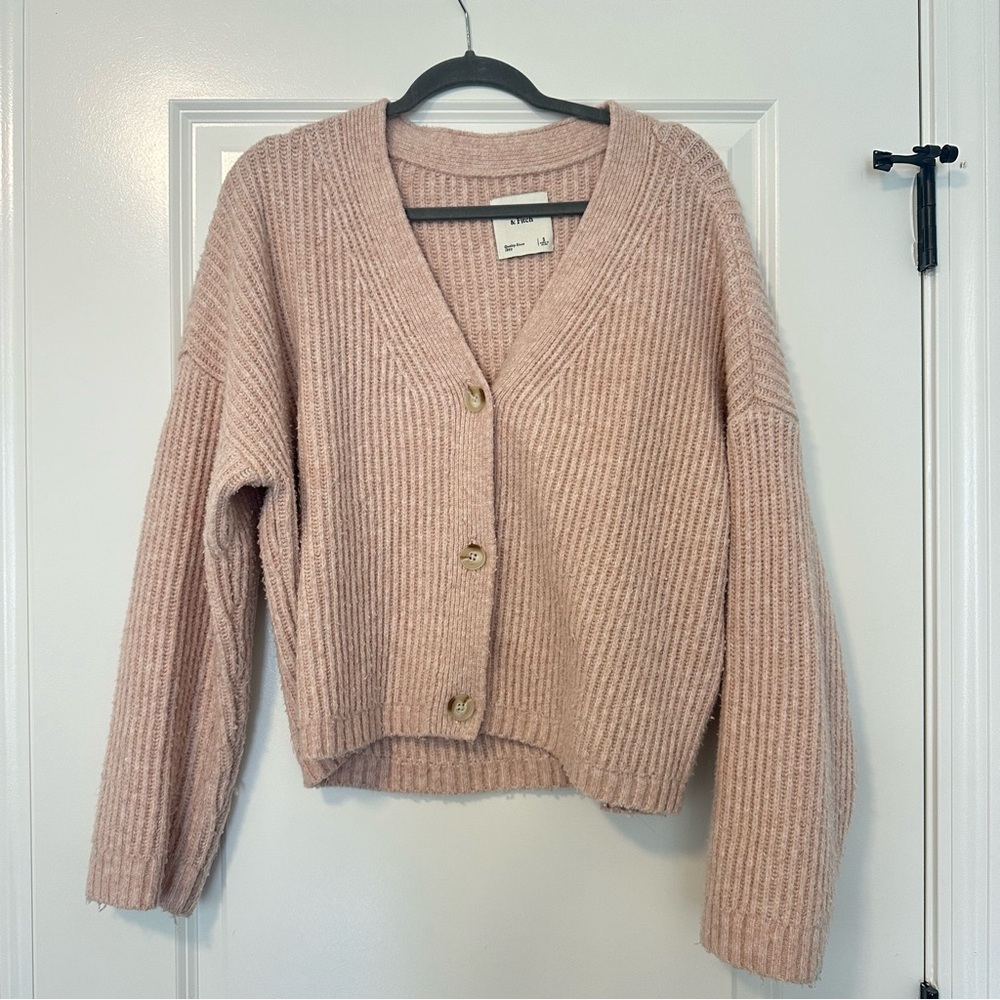Abercrombie & Fitch Pink Sweater